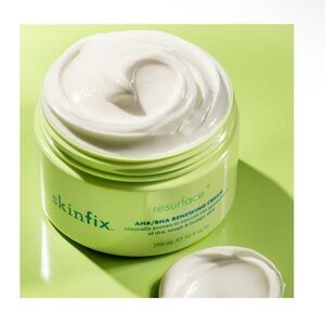 Skinfix Renewing Body Cream - NWT